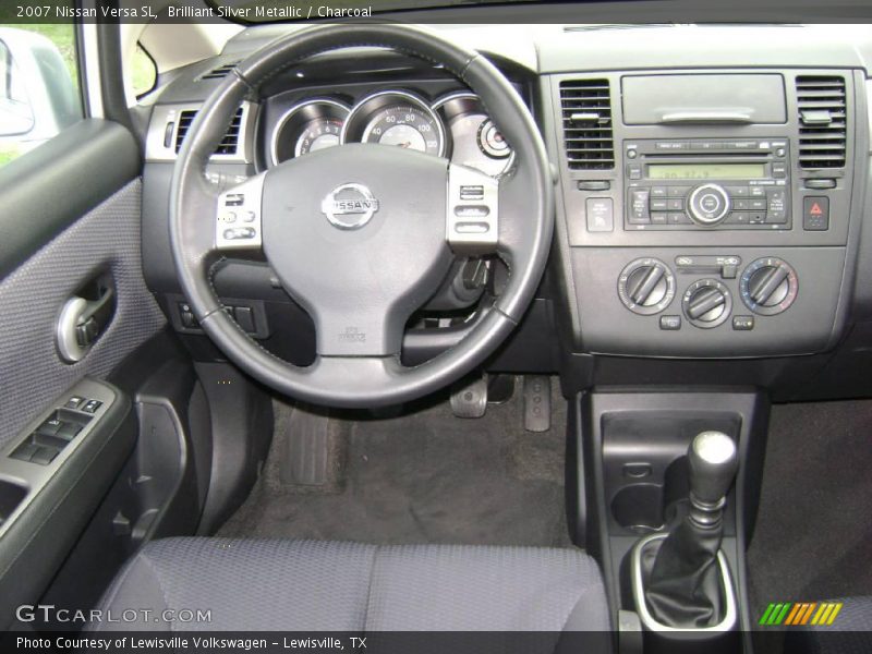 Brilliant Silver Metallic / Charcoal 2007 Nissan Versa SL