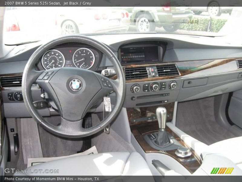 Jet Black / Grey 2007 BMW 5 Series 525i Sedan