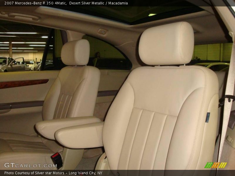 Desert Silver Metallic / Macadamia 2007 Mercedes-Benz R 350 4Matic