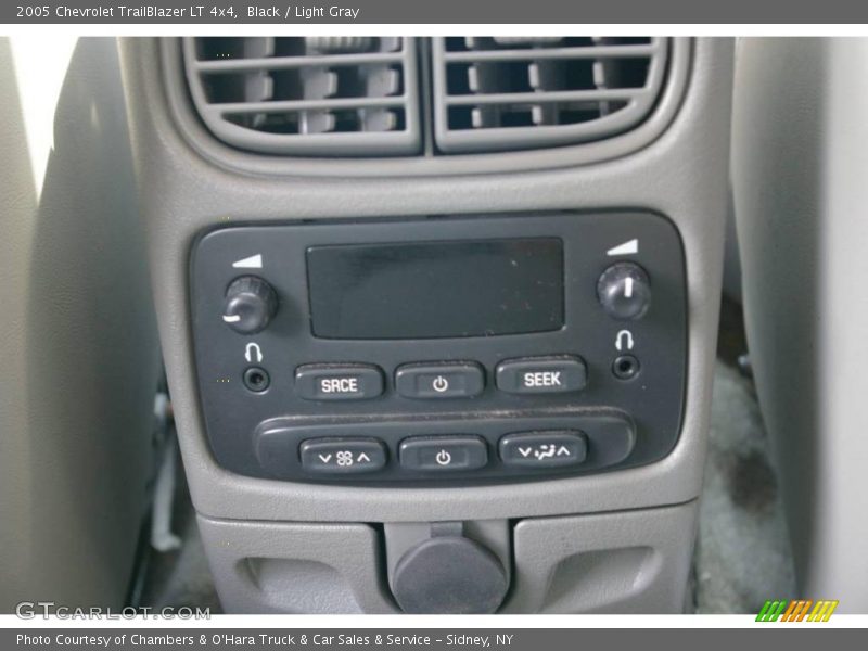 Black / Light Gray 2005 Chevrolet TrailBlazer LT 4x4