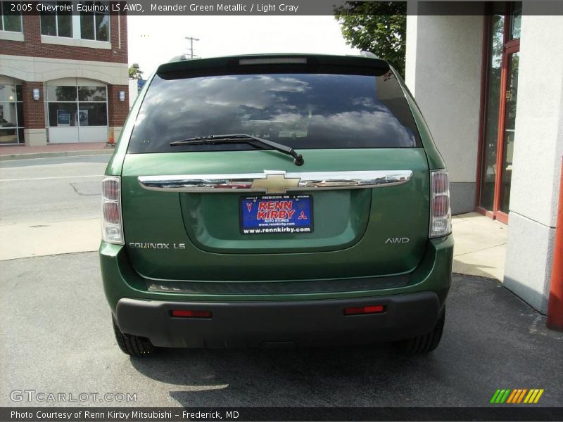 Meander Green Metallic / Light Gray 2005 Chevrolet Equinox LS AWD