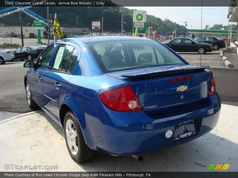 Arrival Blue Metallic / Gray 2005 Chevrolet Cobalt Sedan