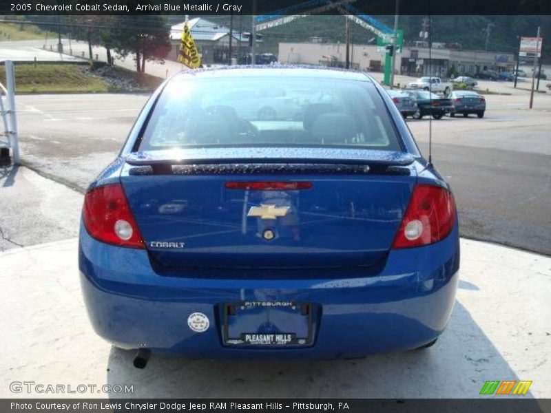 Arrival Blue Metallic / Gray 2005 Chevrolet Cobalt Sedan