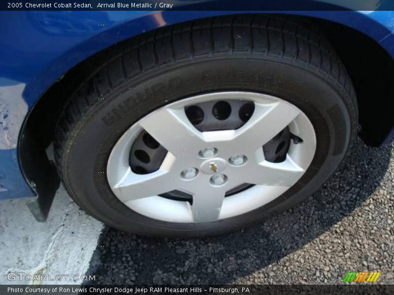 Arrival Blue Metallic / Gray 2005 Chevrolet Cobalt Sedan