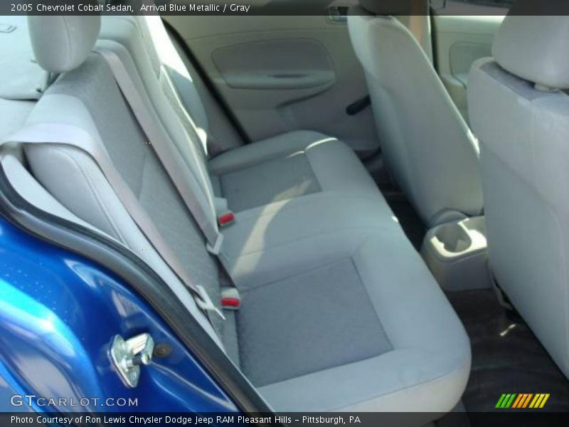 Arrival Blue Metallic / Gray 2005 Chevrolet Cobalt Sedan