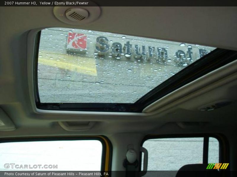 Yellow / Ebony Black/Pewter 2007 Hummer H3
