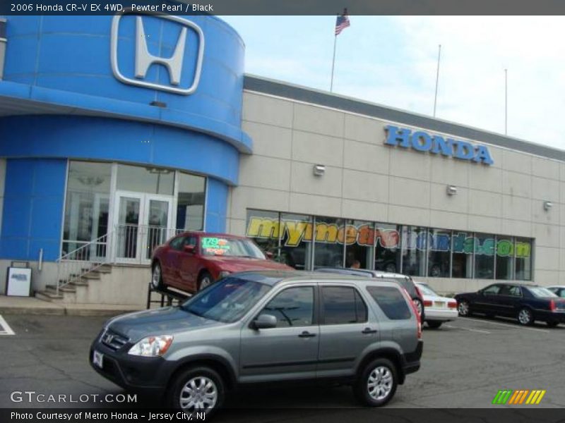 Pewter Pearl / Black 2006 Honda CR-V EX 4WD