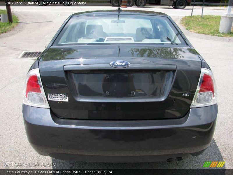 Alloy Metallic / Light Stone 2007 Ford Fusion SE