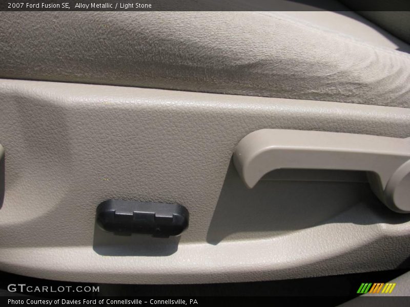 Alloy Metallic / Light Stone 2007 Ford Fusion SE