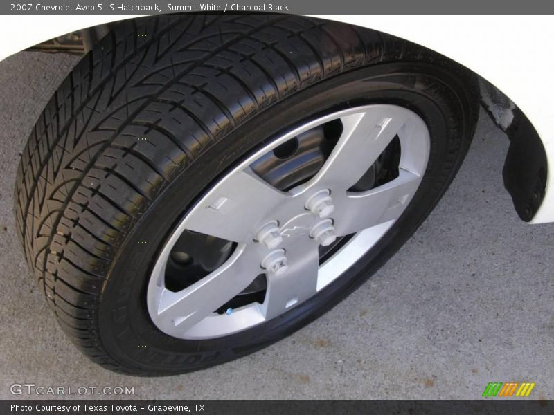Summit White / Charcoal Black 2007 Chevrolet Aveo 5 LS Hatchback