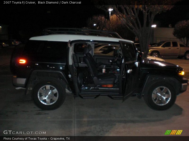 Black Diamond / Dark Charcoal 2007 Toyota FJ Cruiser