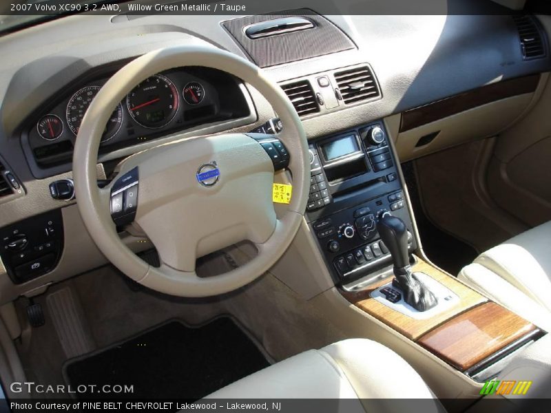 Willow Green Metallic / Taupe 2007 Volvo XC90 3.2 AWD