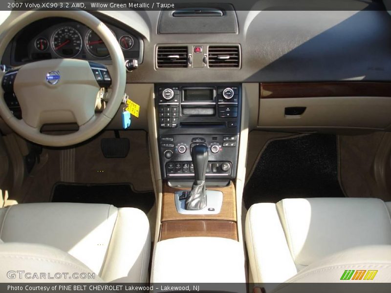Willow Green Metallic / Taupe 2007 Volvo XC90 3.2 AWD