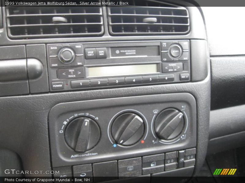 Silver Arrow Metallic / Black 1999 Volkswagen Jetta Wolfsburg Sedan