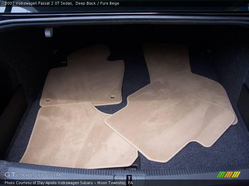 Deep Black / Pure Beige 2007 Volkswagen Passat 2.0T Sedan