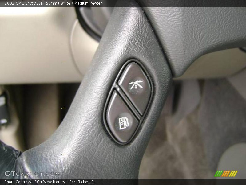 Summit White / Medium Pewter 2002 GMC Envoy SLT