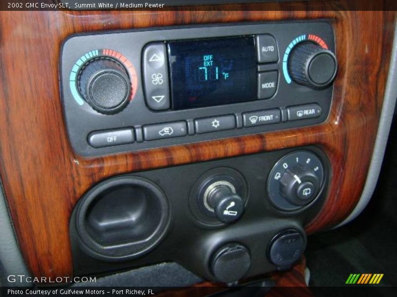 Summit White / Medium Pewter 2002 GMC Envoy SLT
