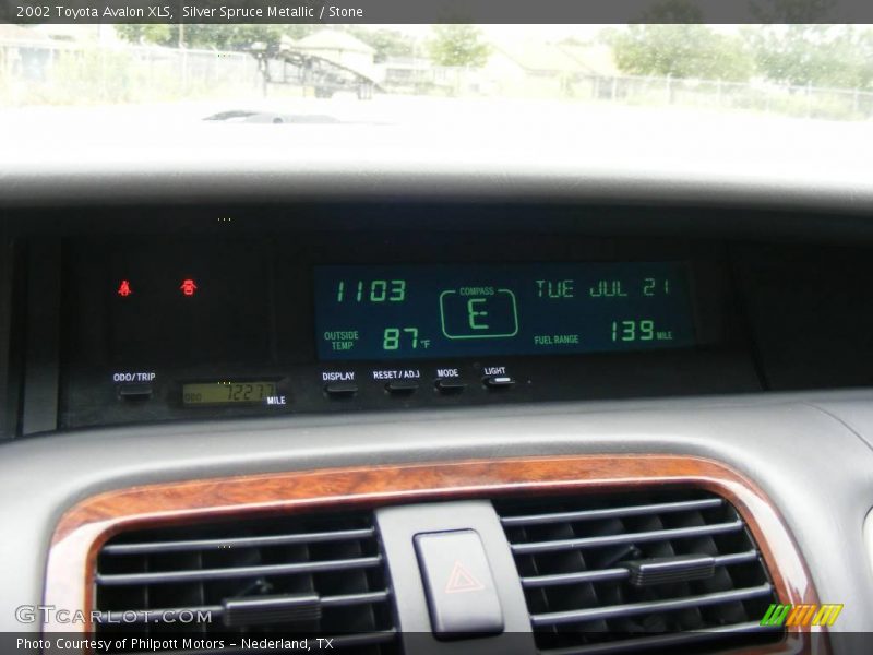 Silver Spruce Metallic / Stone 2002 Toyota Avalon XLS
