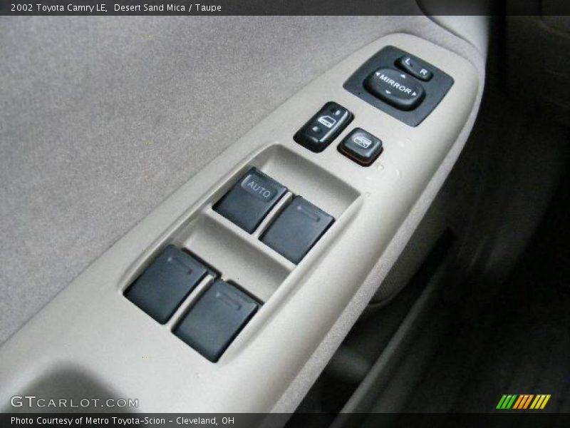 Desert Sand Mica / Taupe 2002 Toyota Camry LE