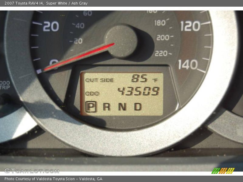 Super White / Ash Gray 2007 Toyota RAV4 I4