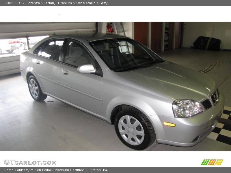 Titanium Silver Metallic / Gray 2005 Suzuki Forenza S Sedan