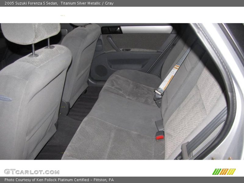 Titanium Silver Metallic / Gray 2005 Suzuki Forenza S Sedan