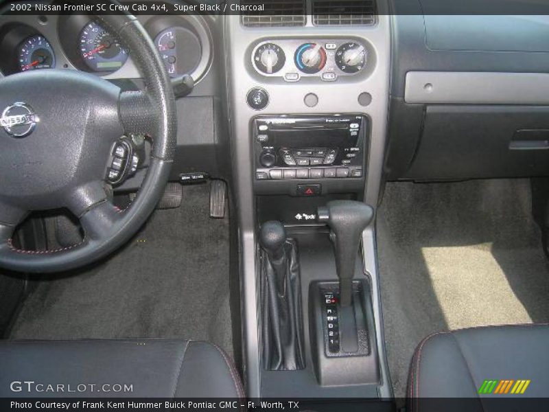 Super Black / Charcoal 2002 Nissan Frontier SC Crew Cab 4x4