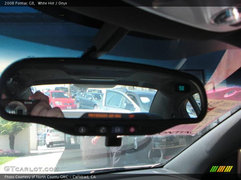 White Hot / Onyx 2008 Pontiac G8