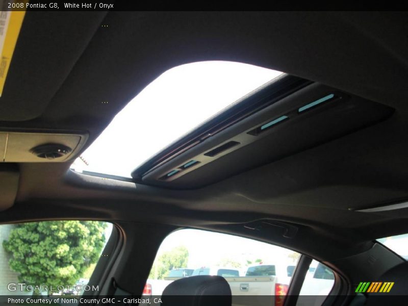 White Hot / Onyx 2008 Pontiac G8