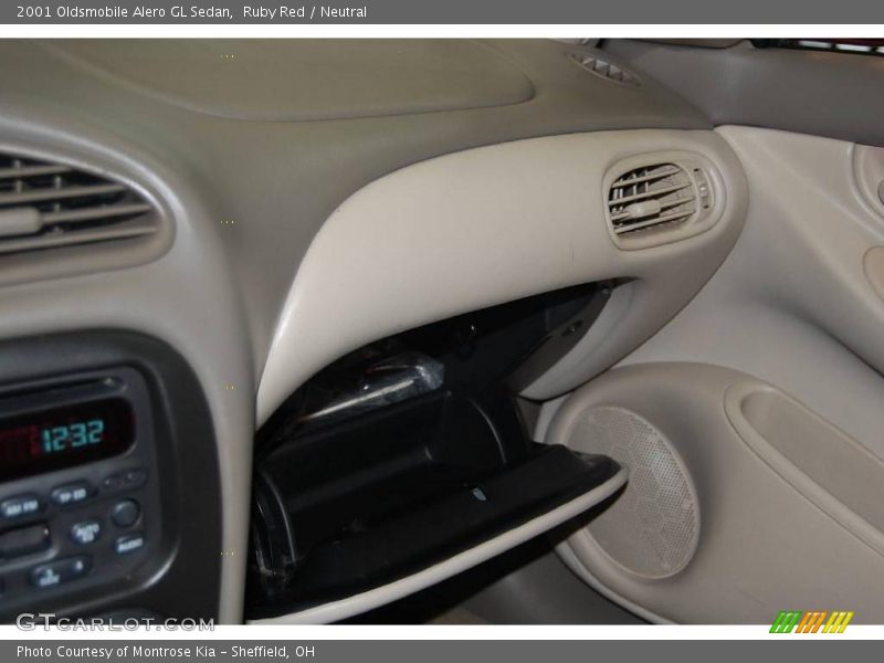 Ruby Red / Neutral 2001 Oldsmobile Alero GL Sedan