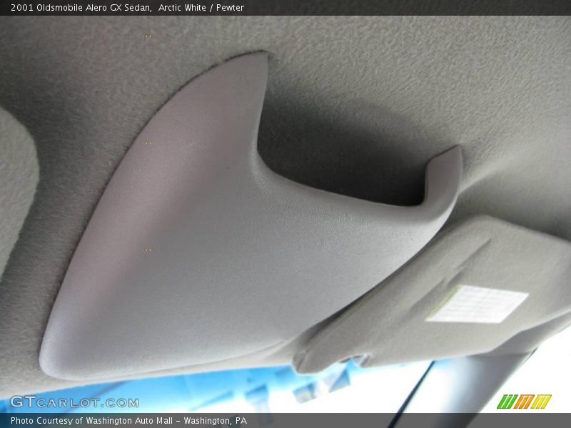 Arctic White / Pewter 2001 Oldsmobile Alero GX Sedan