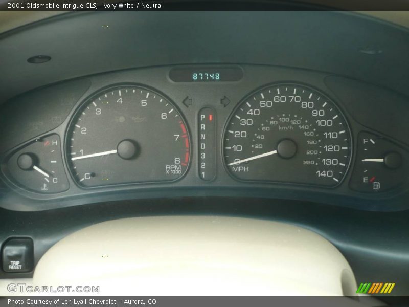 Ivory White / Neutral 2001 Oldsmobile Intrigue GLS
