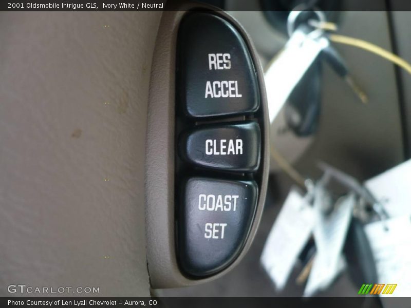 Ivory White / Neutral 2001 Oldsmobile Intrigue GLS