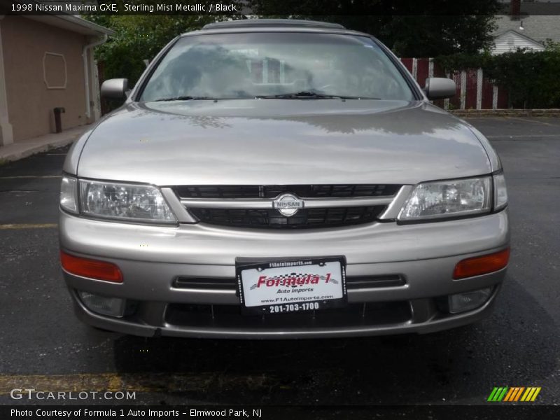 Sterling Mist Metallic / Black 1998 Nissan Maxima GXE