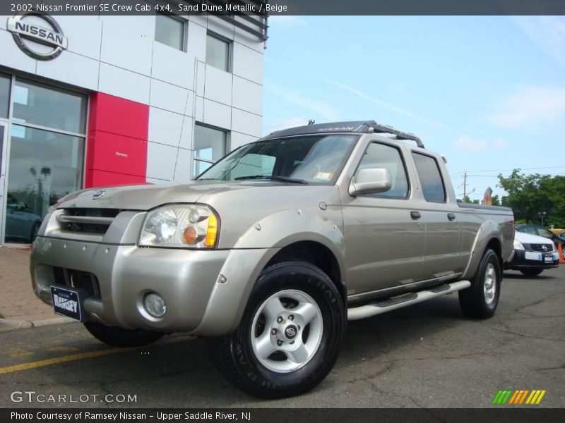Sand Dune Metallic / Beige 2002 Nissan Frontier SE Crew Cab 4x4