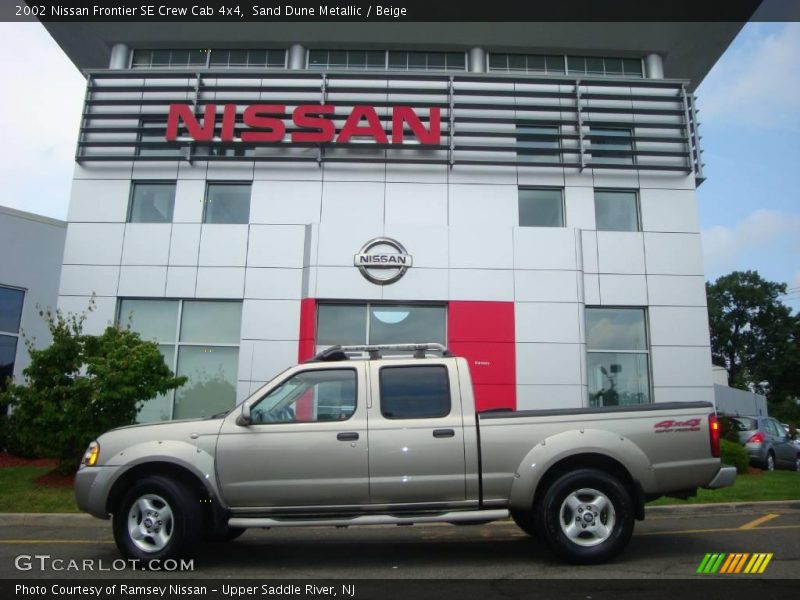 Sand Dune Metallic / Beige 2002 Nissan Frontier SE Crew Cab 4x4