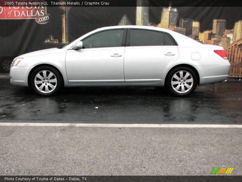 Titanium Metallic / Graphite Gray 2005 Toyota Avalon XLS