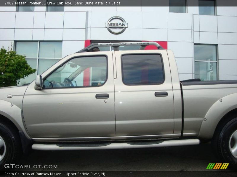 Sand Dune Metallic / Beige 2002 Nissan Frontier SE Crew Cab 4x4