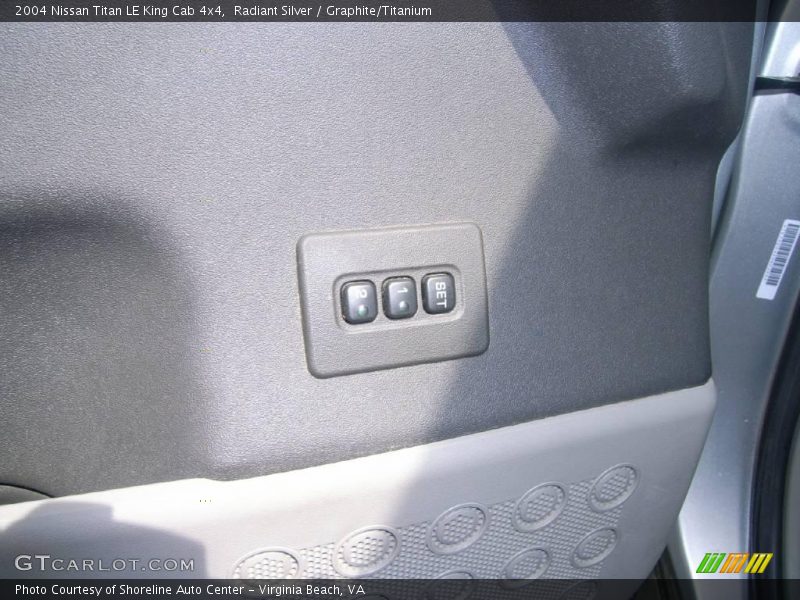 Radiant Silver / Graphite/Titanium 2004 Nissan Titan LE King Cab 4x4