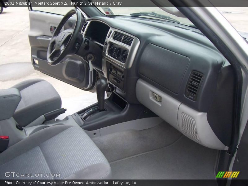 Munich Silver Metallic / Gray 2002 Mitsubishi Montero Sport XLS