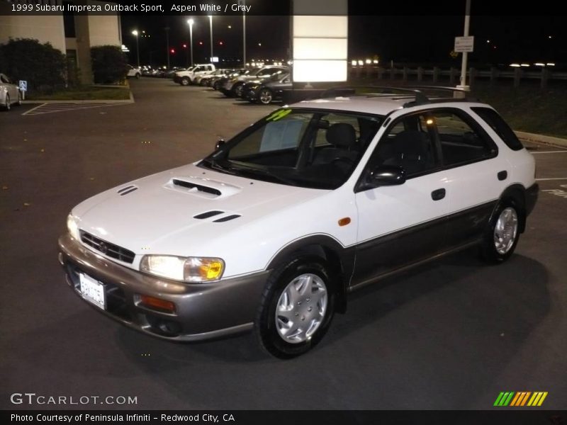 Aspen White / Gray 1999 Subaru Impreza Outback Sport