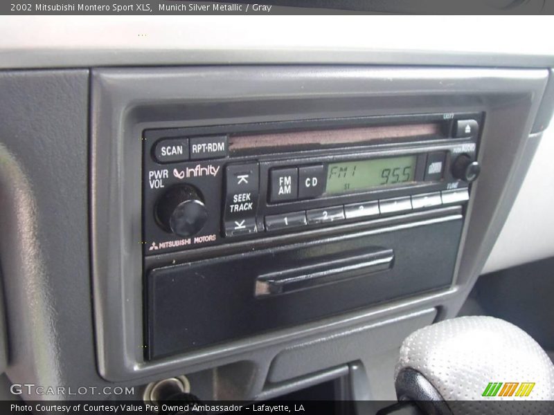 Munich Silver Metallic / Gray 2002 Mitsubishi Montero Sport XLS