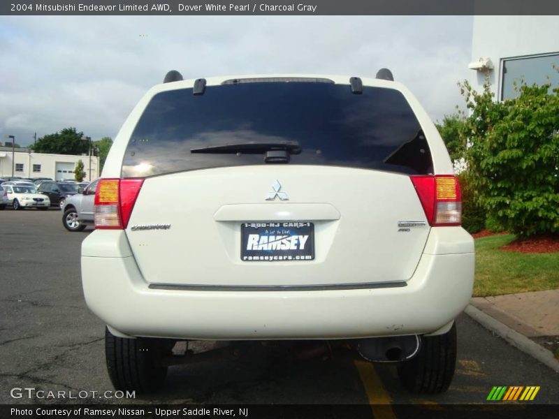Dover White Pearl / Charcoal Gray 2004 Mitsubishi Endeavor Limited AWD