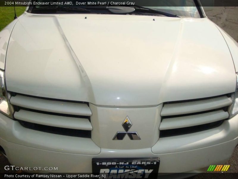 Dover White Pearl / Charcoal Gray 2004 Mitsubishi Endeavor Limited AWD
