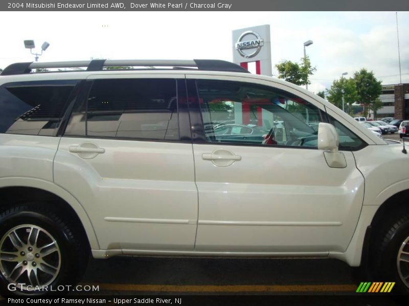 Dover White Pearl / Charcoal Gray 2004 Mitsubishi Endeavor Limited AWD