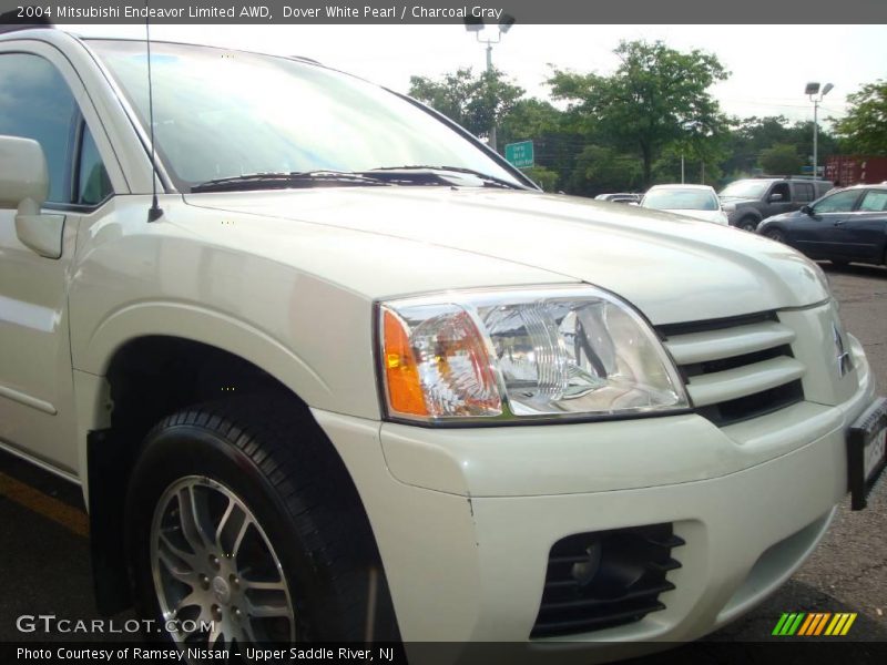 Dover White Pearl / Charcoal Gray 2004 Mitsubishi Endeavor Limited AWD