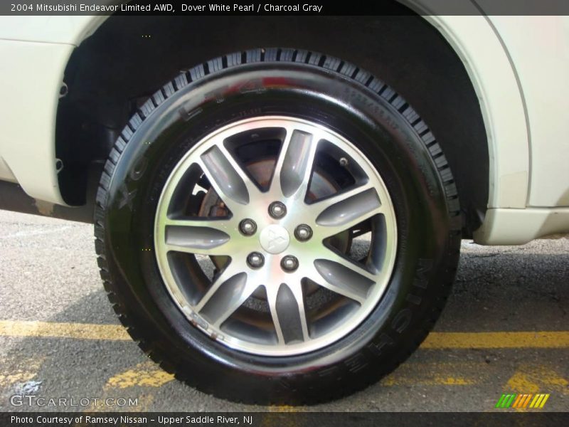 Dover White Pearl / Charcoal Gray 2004 Mitsubishi Endeavor Limited AWD