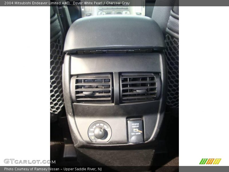 Dover White Pearl / Charcoal Gray 2004 Mitsubishi Endeavor Limited AWD