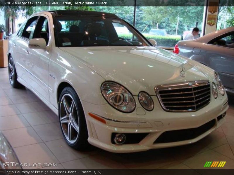Arctic White / Black 2009 Mercedes-Benz E 63 AMG Sedan