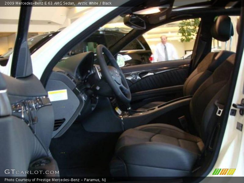 Arctic White / Black 2009 Mercedes-Benz E 63 AMG Sedan